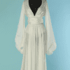C8147-Robe-Alexandre-Vauthier-en-voiel-de-soie-blanche-bas-de-manches-resserrees-T34
